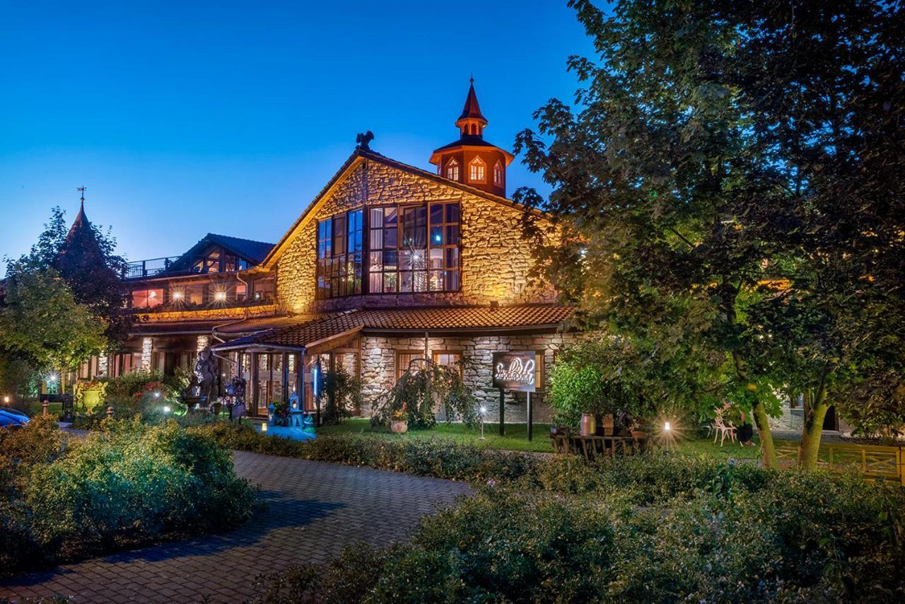 Wellnesshotel Seeschloesschen - Privat- Spa & Naturresort Senftenberg Ngoại thất bức ảnh