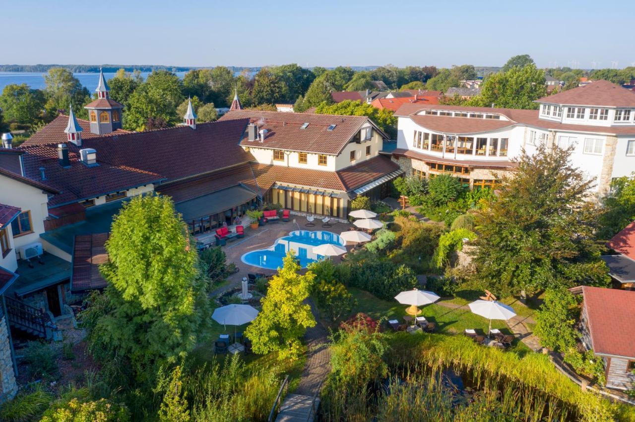 Wellnesshotel Seeschloesschen - Privat- Spa & Naturresort Senftenberg Ngoại thất bức ảnh
